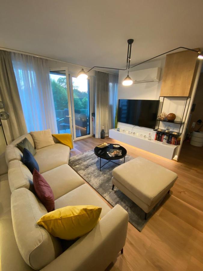 Bonnie-Premium Lelle Waterfront Private Apartment Balatonlelle Exterior photo